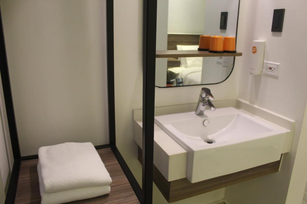 Go Hotels Plus Tuguegarao Exteriör bild
